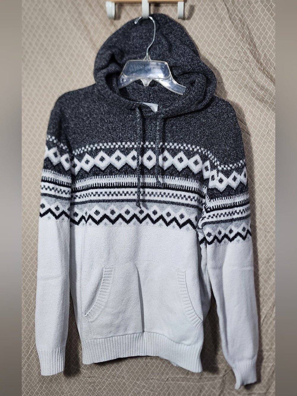 Old Navy Knit Pullover Hoodie Black & White Geometric Pattern Men's Large